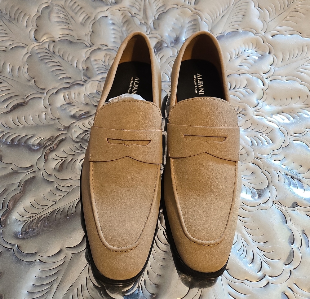 Alfani Men’s Beige/Tan Suede Penny Loafers